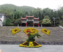 河南欒川 老君山 老子文化苑 追夢谷、雞冠洞、白云山 / 重渡溝（洛陽版“哀牢山”） 3日游【游“道教勝地”老君山，奇境欒川之云海奇觀】