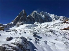 云南昆明石林、船游大理洱海 南詔風(fēng)情島、理想邦圣托里尼、麗江玉龍雪山冰川公園、西雙版納原始森林公園、野象谷 雙飛三動8日游【產(chǎn)品經(jīng)理推薦：蜜月鮮花鋪床、生日禮遇、雙廊下午茶、送旅拍JEEP車打卡網(wǎng)紅地
