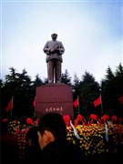 長(zhǎng)沙韶山 毛主席故居、張家界國(guó)家森林公園(天子山索道+百龍電梯)、寶峰湖VIP、張家界民俗表演VIP、天門(mén)山（玻璃棧道）贈(zèng)送核心景區(qū)航拍、（夜宿）芙蓉鎮(zhèn)+鳳凰古城 沱江泛舟 6日游【一價(jià)全含*無(wú)超市無(wú)