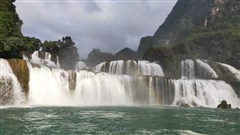 廣西南寧 巴馬百魔洞、百鳥巖.水波天窗、世外桃源長(zhǎng)壽島、大型山水實(shí)景演出《夢(mèng)巴馬》、鵝泉、古龍山大峽谷、德天瀑布、北海 6天5晚精華游【自組全陪導(dǎo)游全程陪同、0自費(fèi)無(wú)必消；康養(yǎng)壽鄉(xiāng)】