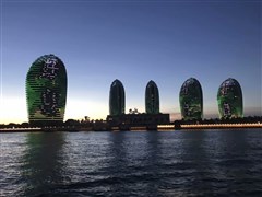 海南三亞 蜈支洲島、南山海上觀音、豪華游艇出海、檳榔谷、后海漁村小鎮(zhèn) 雙飛6日游【純玩無購物，一價全含無自費；特別安排一晚后?？蜅?，蜈支洲VIP登島