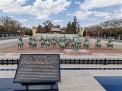 甘肅蘭州 張掖丹霞、沙漠狂歡夜、莫高窟、鳴沙山月牙泉、大柴旦翡翠湖、茶卡鹽湖、青海湖 8/10日【精致2-8人小包團，本地老司機帶你玩轉(zhuǎn)甘青大環(huán)線，不帶錢包純玩之旅，贈送全程定點航拍視頻】